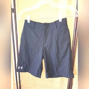 NWOT Boy's Under Armour Black Athletic Shorts With Belt Loops Size YSM/JP/P